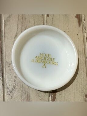 Vintage Hotel Aerogolf Luxembourg White Milk Glass Ashtray Trinket Dish